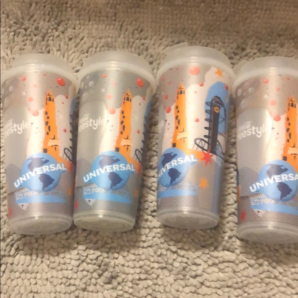 4 Coca Cola Freestyle Universal souvenir cups